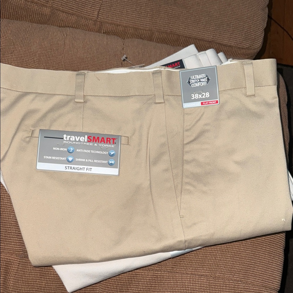 Roundtree & Yorke Beige Straight Fit Chinos
